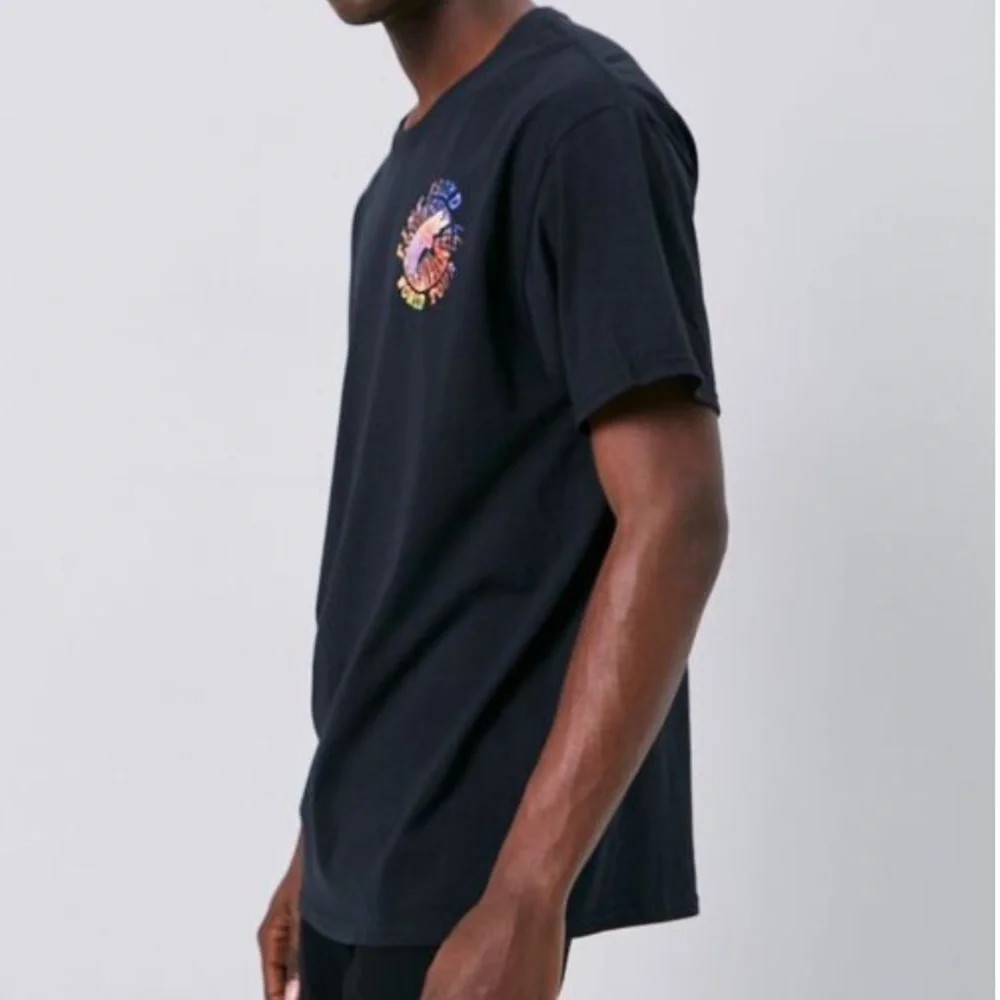 NWT Forever 21 Pink Floyd World Tour 1977 Retro Graphic Tee - Picture 4 of 15